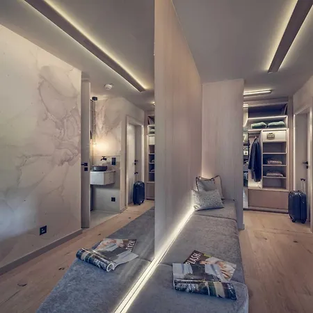 Hotel Lindenwirt 4*