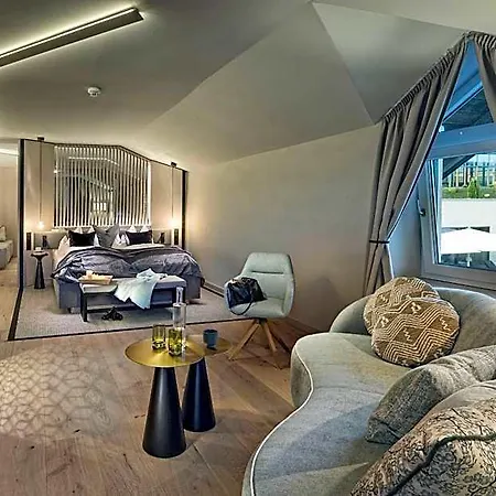 Hotell Lindenwirt 4*