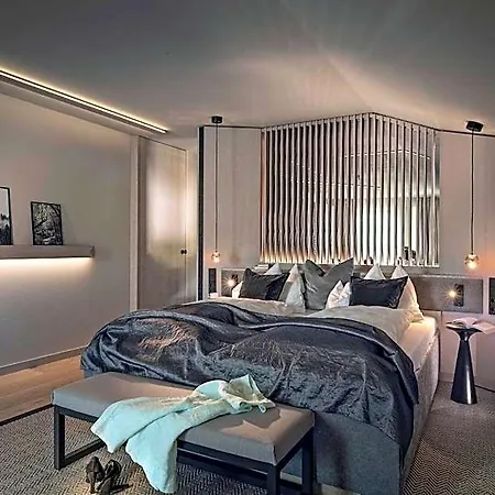 Lindenwirt Szálloda 4*